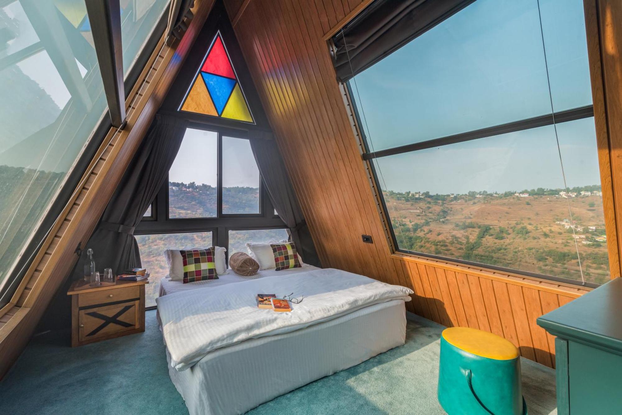 Saffronstays A Vantage, Panchgani - A Pyramid Shaped Unique Luxury Villa With Infinity Valley Views Εξωτερικό φωτογραφία